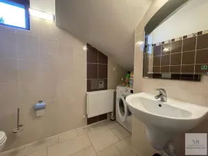 Prodej rodinného domu, Karlovy Vary, Slovenská, 170 m2