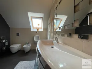 Prodej rodinného domu, Karlovy Vary, Slovenská, 170 m2