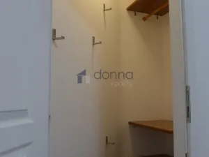 Pronájem bytu 2+kk, Praha, Na Harfě, 82 m2