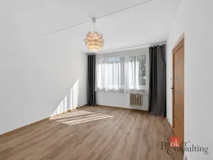 Pronájem bytu 1+1, Plzeň - Bolevec, Komenského, 36 m2