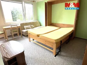 Pronájem bytu 1+kk, Kladno - Kročehlavy, Benešovská, 30 m2