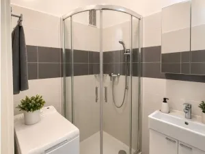 Pronájem bytu 1+kk, Praha - Braník, Jeremenkova, 28 m2