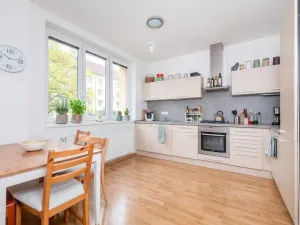 Prodej bytu 3+kk, Pardubice - Zelené Předměstí, Benešovo náměstí, 80 m2