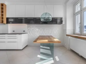 Pronájem bytu 1+1, Praha - Vršovice, Bulharská, 49 m2