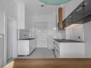 Pronájem bytu 1+1, Praha - Vršovice, Bulharská, 49 m2