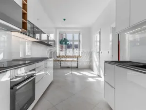 Pronájem bytu 1+1, Praha - Vršovice, Bulharská, 49 m2