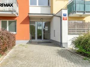 Pronájem bytu 1+kk, Praha - Letňany, Pavla Beneše, 37 m2