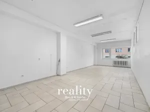 Pronájem obchodního prostoru, Jihlava, Žižkova, 145 m2