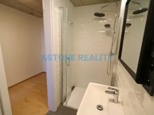 Pronájem bytu 2+kk, Praha - Vysočany, Kolbenova, 64 m2