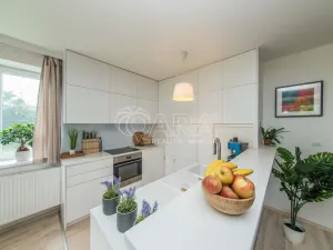 Pronájem rodinného domu, Veltrusy, Lomená, 139 m2