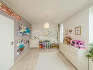 Pronájem rodinného domu, Veltrusy, Lomená, 139 m2