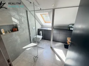 Prodej rodinného domu, Slatinky, 258 m2