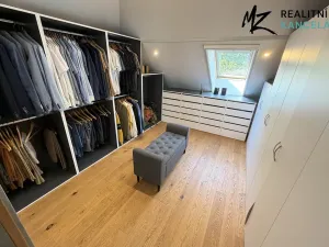 Prodej rodinného domu, Slatinky, 258 m2