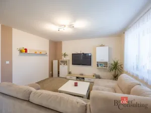 Prodej rodinného domu, Pardubice - Svítkov, Hradčanská, 126 m2