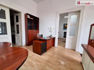Pronájem kanceláře, Praha, Bubenečská, 51 m2