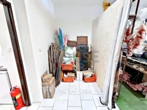 Pronájem obchodního prostoru, Praha - Kobylisy, Klapkova, 40 m2