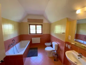 Prodej rodinného domu, Karlovy Vary, Za Motelem, 140 m2