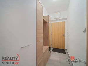 Pronájem bytu 1+kk, Hradec Králové - Nový Hradec Králové, Kejzlarova, 31 m2