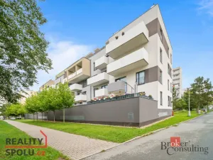 Pronájem bytu 1+kk, Hradec Králové - Nový Hradec Králové, Kejzlarova, 31 m2