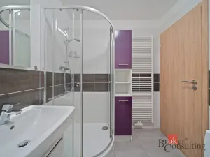 Pronájem bytu 1+kk, Hradec Králové - Nový Hradec Králové, Kejzlarova, 31 m2