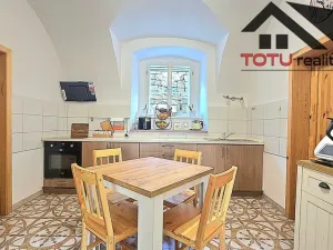 Prodej bytu 4+1, Kuks, 91 m2