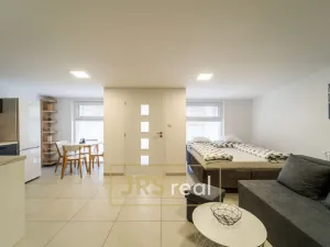 Prodej rodinného domu, Dolní Němčí, 220 m2