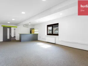 Pronájem kanceláře, Opava, Pekařská, 273 m2