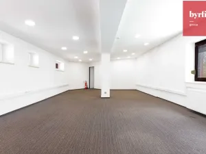 Pronájem kanceláře, Opava, Pekařská, 273 m2