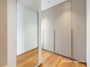 Pronájem bytu 2+kk, Praha - Třeboradice, U Slaviborského dvora, 52 m2