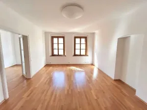 Pronájem bytu 4+1, Praha - Hradčany, Úvoz, 92 m2