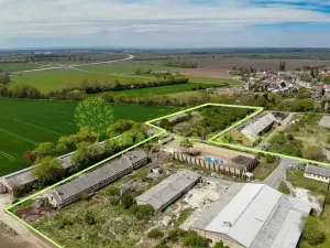 Prodej komerční nemovitosti, Holešov, 27330 m2