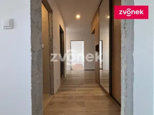 Pronájem bytu 2+1, Zlín - Malenovice, 56 m2