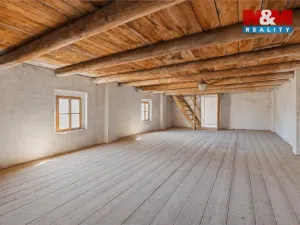 Prodej zemědělské usedlosti, Kněževes, Pražská, 90 m2