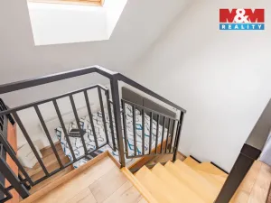 Pronájem atypického bytu, Hoštice, 60 m2