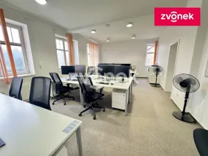 Pronájem kanceláře, Zlín, Vršava I, 460 m2