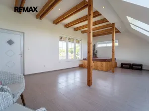 Prodej rodinného domu, Chrášťany, 175 m2