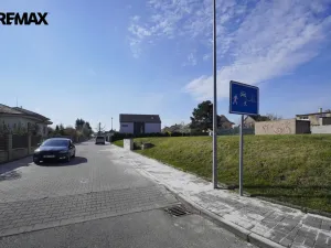 Prodej pozemku pro bydlení, Praha, 590 m2