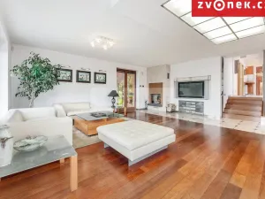 Prodej kanceláře, Hranice - Hranice I-Město, 660 m2