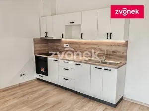 Pronájem bytu 1+kk, Otrokovice, Komenského, 36 m2