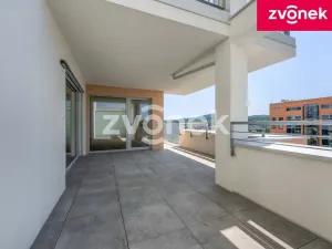 Prodej bytu 4+1, Zlín, Nad Stráněmi, 198 m2