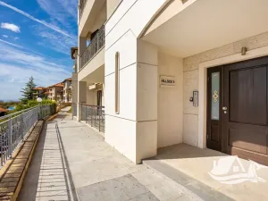 Prodej bytu 4+kk, Topola, Bulharsko, 188 m2