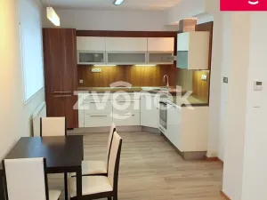 Pronájem rodinného domu, Zlín, Lešenská, 150 m2