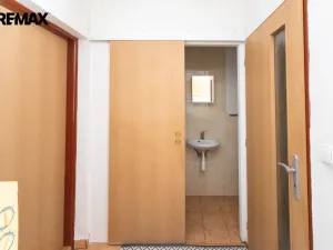 Pronájem bytu 1+1, Zlín, Kvítková, 30 m2