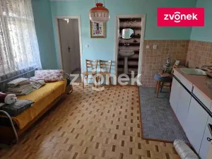 Prodej rodinného domu, Břestek, 280 m2
