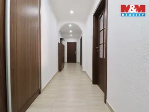 Pronájem bytu 2+1, Ostrov, S. K. Neumanna, 66 m2