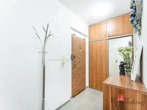 Prodej bytu 2+kk, Praha - Stodůlky, Běhounkova, 57 m2