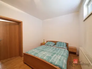 Prodej rodinného domu, Líšťany, V Poustkách, 85 m2