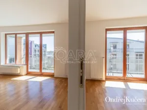 Prodej bytu 2+kk, Praha - Dejvice, Heinemannova, 66 m2