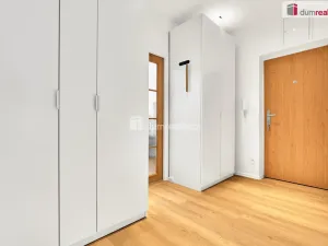 Prodej bytu 3+1, Karlovy Vary, Brigádníků, 67 m2