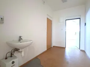 Pronájem kanceláře, Benešov, Masarykovo náměstí, 58 m2